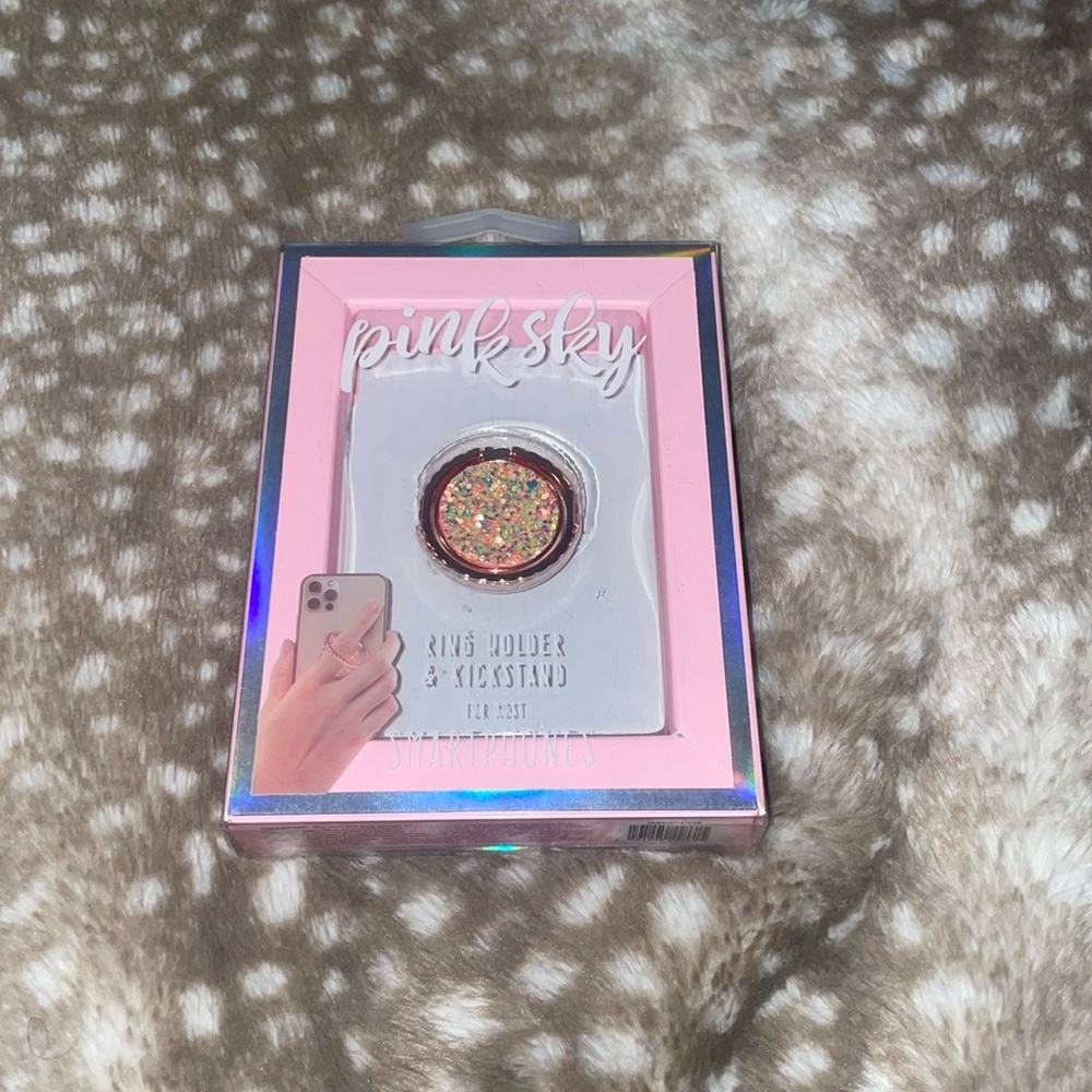 NIB pink sparkly ring holder and kick stand for smartphones